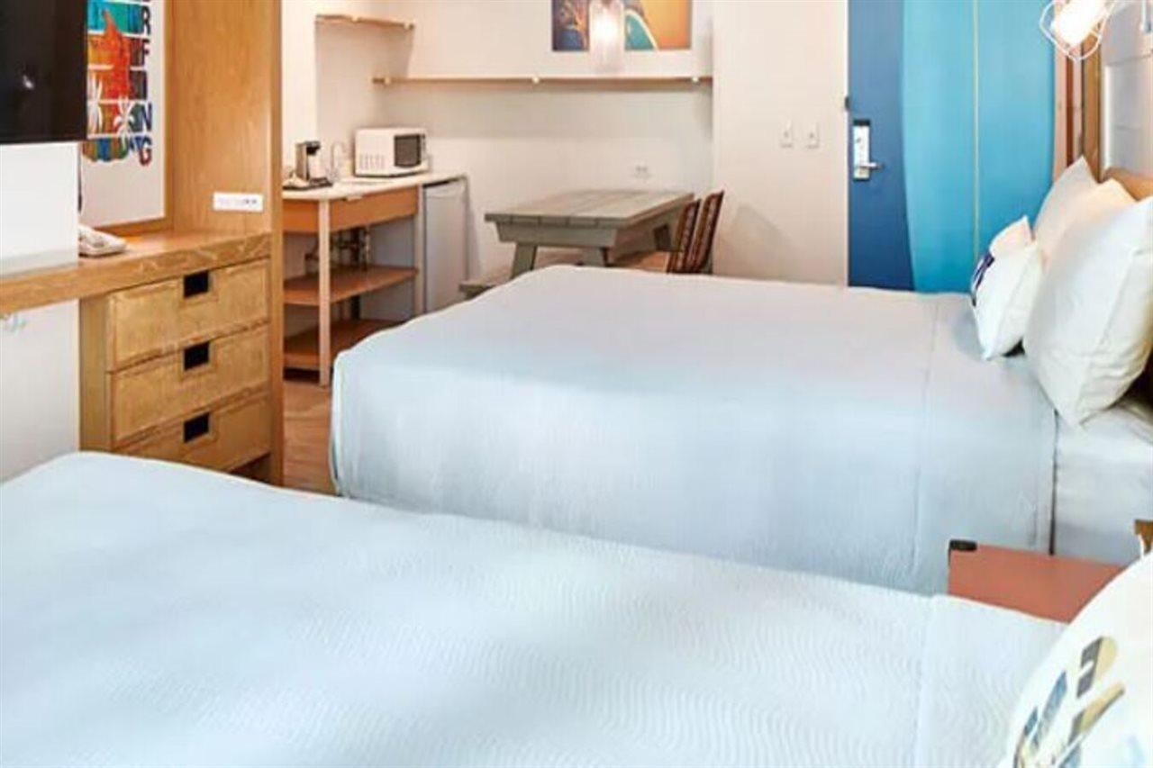 Universal'S Endless Summer Resort - Dockside Inn And Suites Орландо Экстерьер фото